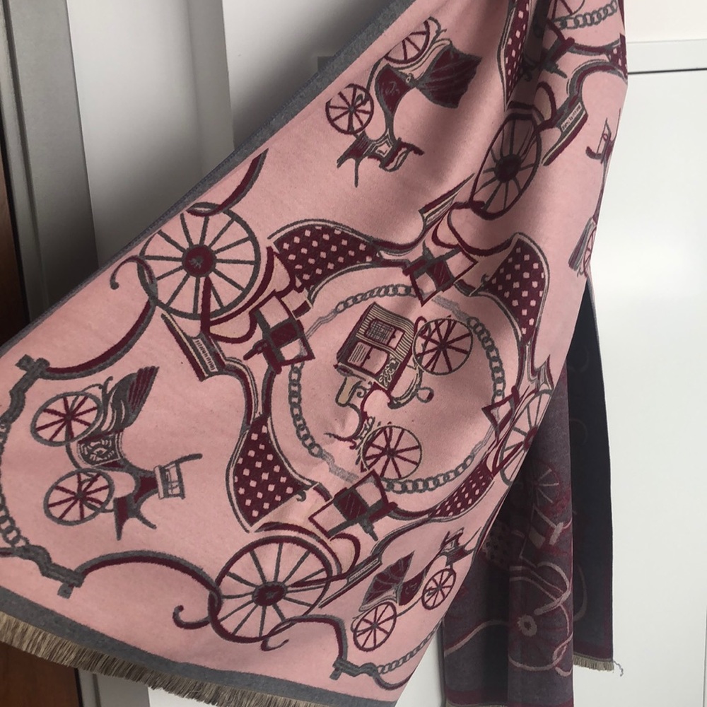 100% cashmere blend scarf/wrap, double-sided
